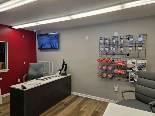 Extra Space Storage - 5109 - South Windsor - Sullivan Ave - 688 Sullivan Avenue