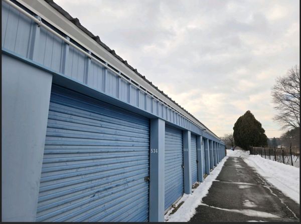 Extra Space Storage - 5109 - South Windsor - Sullivan Ave - 688 Sullivan Avenue
