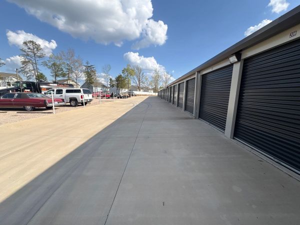 10 Federal Storage - N Chapel St - 900 North Chapel Street