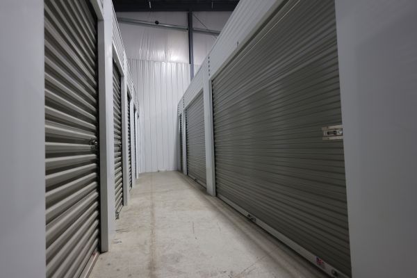 Diamond Storage - 459 Willow Road
