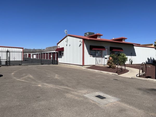 Shield Storage - 4475 N Bank St - 4475 North Bank Street