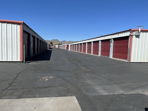 Shield Storage - 4475 N Bank St - 4475 North Bank Street