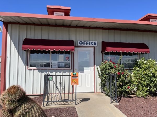 Shield Storage - 4475 N Bank St - 4475 North Bank Street