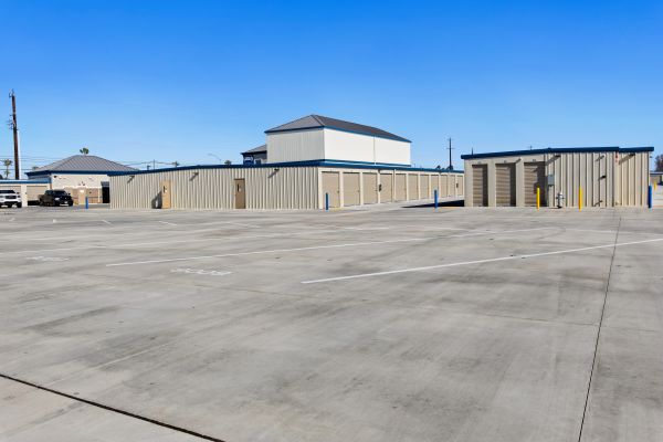 Shield Storage - 8240 Folsom Blvd - 8240 Folsom Boulevard
