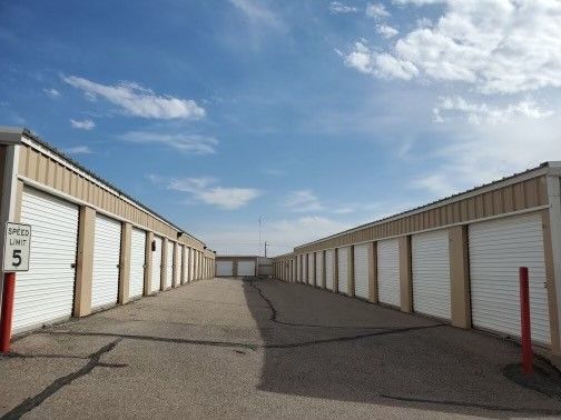 Shield Storage - 3301 Northern Blvd NE - 3301 Northern Boulevard Northeast