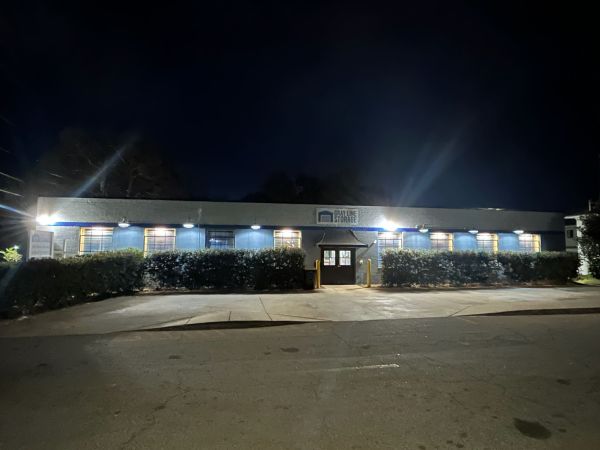 Gray Line Self Storage - 51 West Adams Street