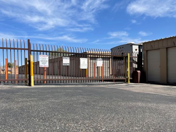 Shield Storage -1340 Calle De Las Lomas - 1340 Calle De Las Lomas