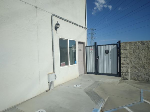 Pacific Storage - 4201 West San Jose Avenue