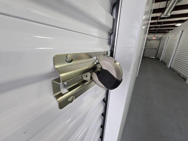 Canton Waleska Self Storage - 5439 Reinhardt College Parkway
