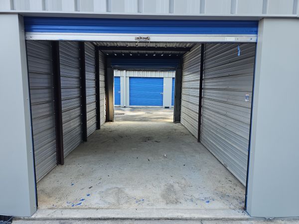 Canton Waleska Self Storage - 5439 Reinhardt College Parkway