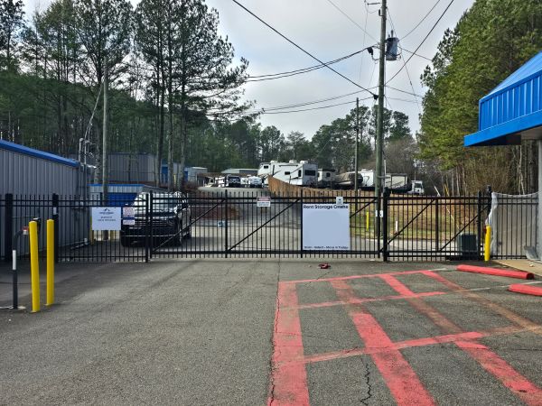 Canton Waleska Self Storage - 5439 Reinhardt College Parkway