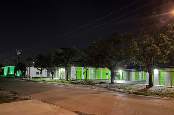 Lake Worth Storage - 900 Barnett Drive