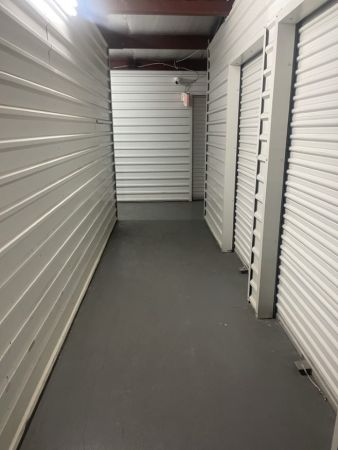 Radiant Storage - Groves - 6111 Gulfway Drive