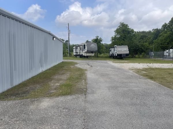 Radiant Storage - Bridge City - 110 Tenney Street