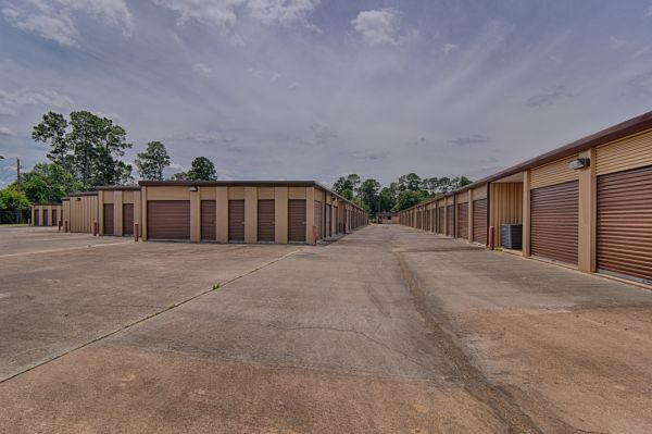 Lakewood Mini Storage - 12126 Louetta Road