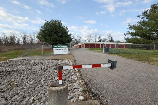 Miles of Storage - Bloomington - 4724 South Walnut Street Pike