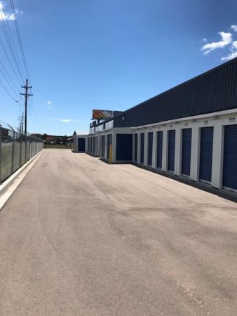 A Better Self Storage Bott - 2208 Bott Avenue