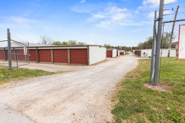 Silverback Storage - Berryville - 425 Hammons Avenue