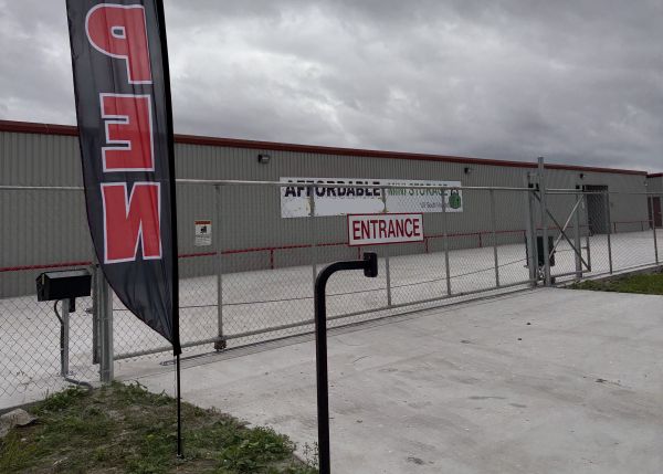 Affordable Mini Storage ,Sinton - 103 South Vineyard Avenue