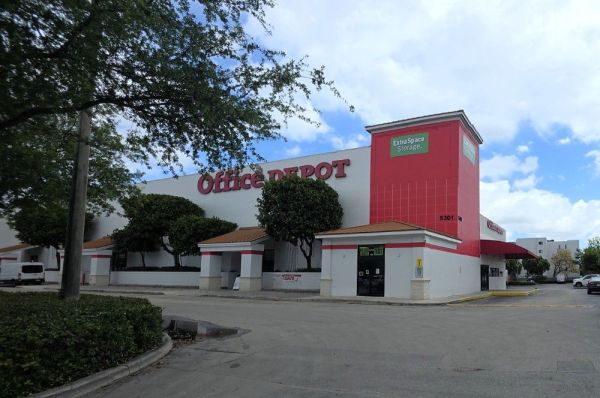Extra Space Storage - 5214 - Hialeah - W 20th Ave - 5301 West 20th Avenue