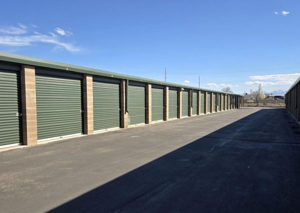 Extra Space Storage - 5212 - Lindon - N 2000 W - 426 North 2000 West Street