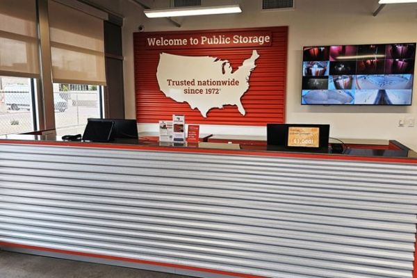 Public Storage - Colorado Springs - 7602 Barnes Rd - 7602 Barnes Rd