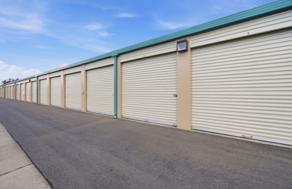 Storage Master Self Storage - 3205 Dutton Avenue