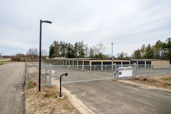 MWB Storage Solutions - 6865 Lansing Road