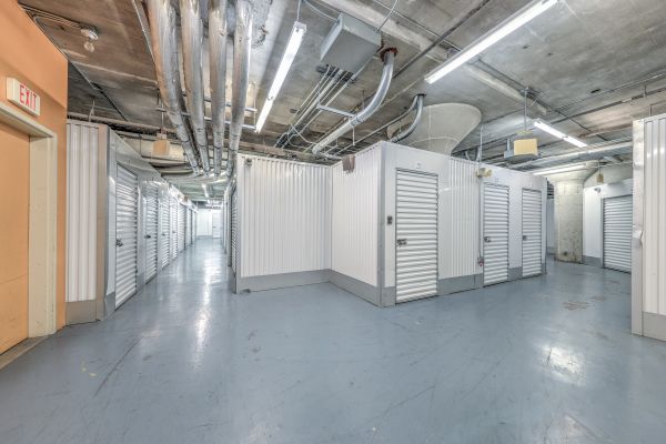 Self Storage at Telegraph - 2633 Telegraph Avenue