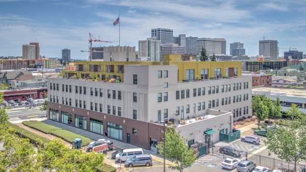 Self Storage at Telegraph - 2633 Telegraph Avenue