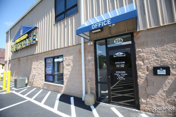 Fairfield Self Storage - 226 Passaic Avenue