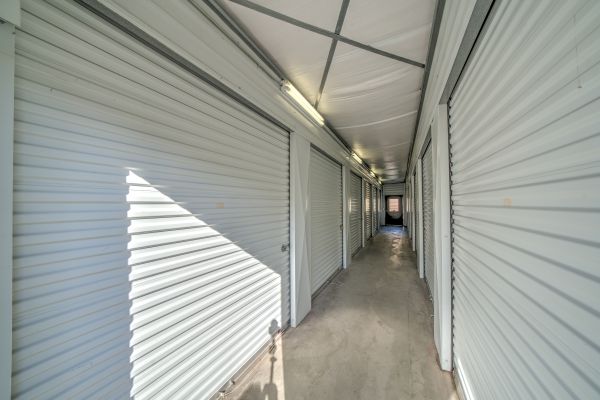 Fort Locks Self Storage - 1088 Huston St