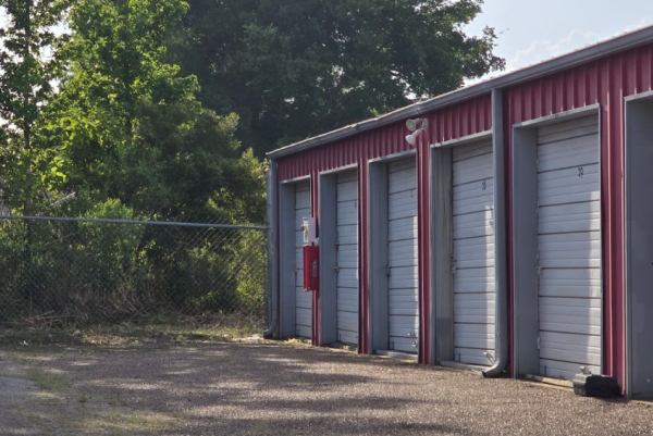 Diboll Self Storage - 303 North Hendrick Avenue