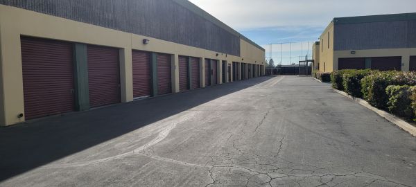 AAA Self Storage - 7252 Saturn Drive