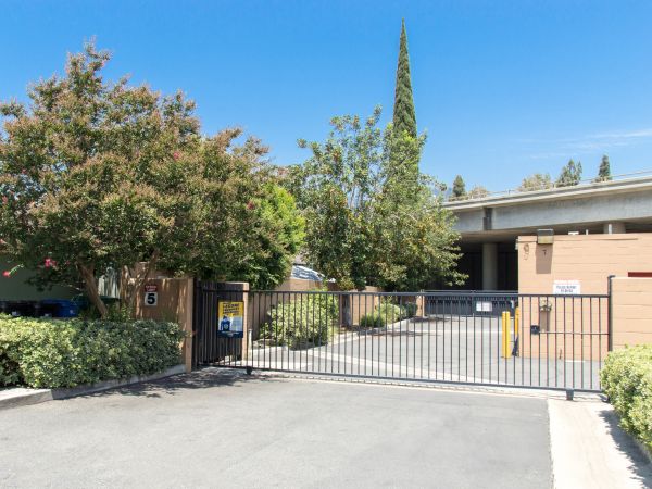 Foothill Mini Storage - 431 North 2nd Avenue