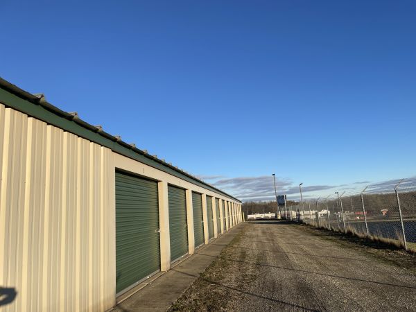 Gallery Place Storage - 3429 Lansing Avenue