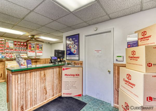 CubeSmart Self Storage - 1591 North Main Street- IL - 1591 North Main Street