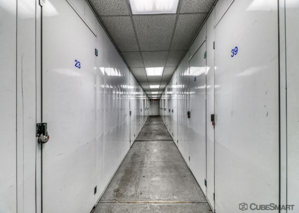 CubeSmart Self Storage - 6210 Forest Hills Road- IL - 6210 Forest Hills Road