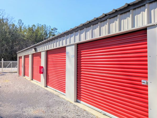 Easy Self Storage - 2204 McFarland Avenue