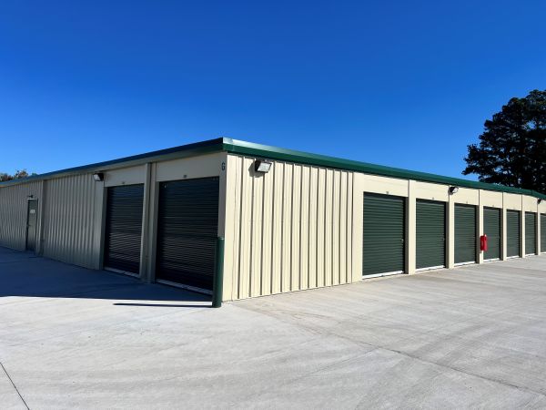 Ample Storage Lumberton - 6701 East Elizabethtown Road
