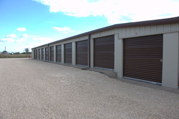 Ideal Self Storage - Lorena Mourning Dove - 171 Mourning Dove Lane