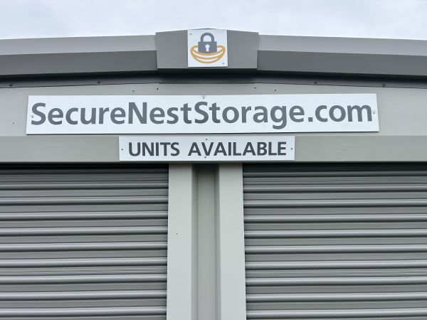Secure Nest Storage - 4017 Cortland Avenue