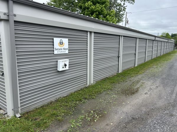 Secure Nest Storage - 4017 Cortland Avenue
