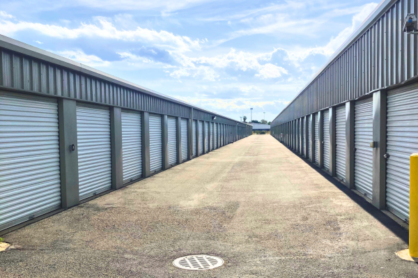 Big E Self Storage - 4201 Newton Road