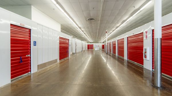 Devon Self Storage - 9192 - Kenosha - 4100 52nd Street