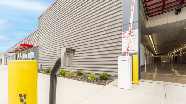 Devon Self Storage - 9192 - Kenosha - 4100 52nd Street