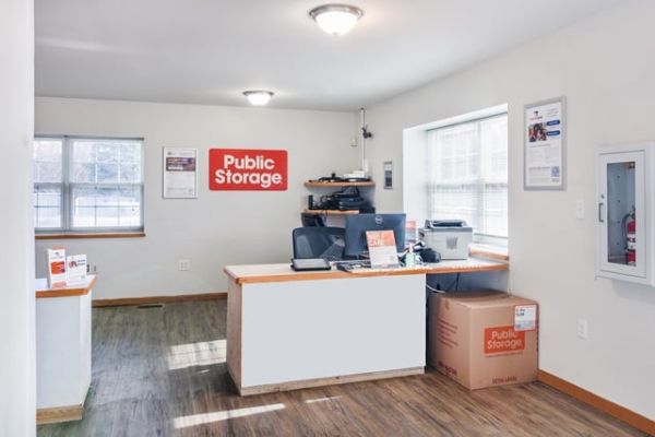 Public Storage - Pontiac - 788 E Walton Blvd - 788 E Walton Blvd