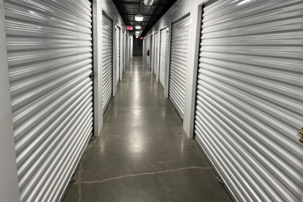 Public Storage - Louisville - 3913 Accomack Dr - 3913 Accomack Dr