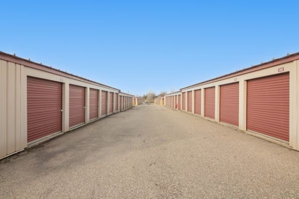Public Storage - Burton - G3425 S Saginaw St - G3425 S Saginaw St