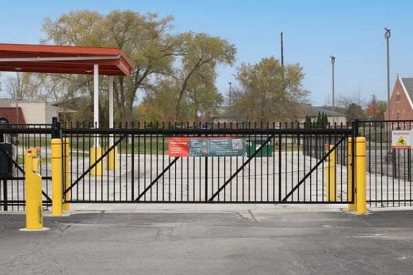 Public Storage - Merrillville - 8450 Broadway - 8450 Broadway